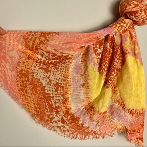 Beautiful soft abstract Cynthia Rowley scarf, love